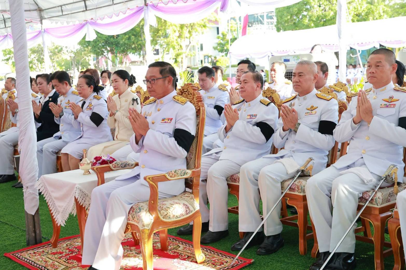 title - ปฏิรูปที่ดินจังหวัดเพชรบุรี พร้อมด้วย เจ้าหน้าที่ส.ป.ก.เพชรบุรี ร่วมพิธีเจริญพระพุทธมนต์และทำบุญตักบาตรถวายเป็นพระราชกุศล เฉลิมพระเกียรติสมเด็จพระนางเจ้าฯ พระบรมราชินี